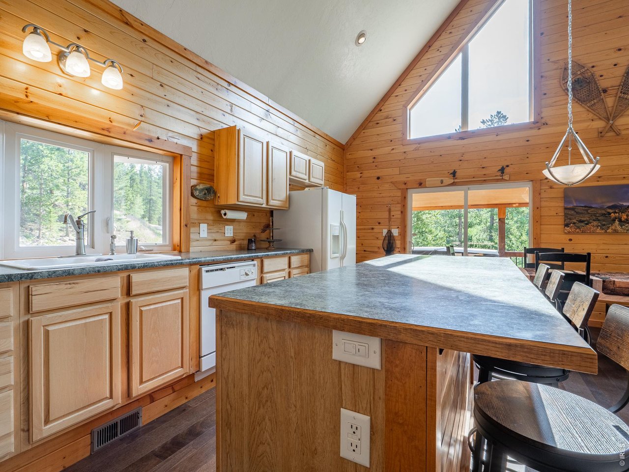 62 Algonkin Ct