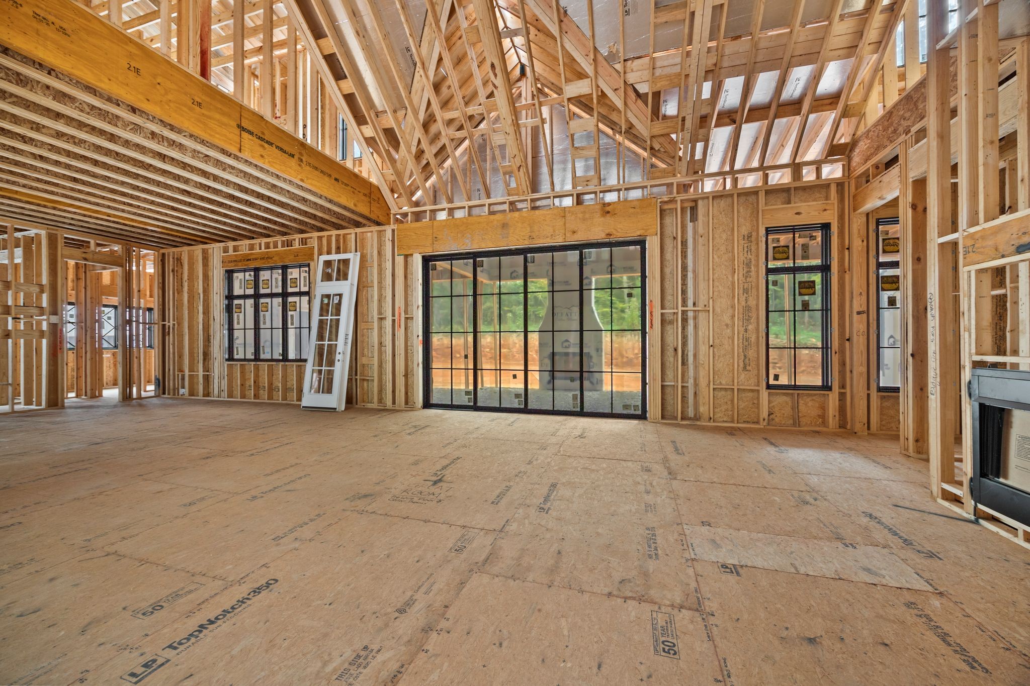 8013 Linda Ln