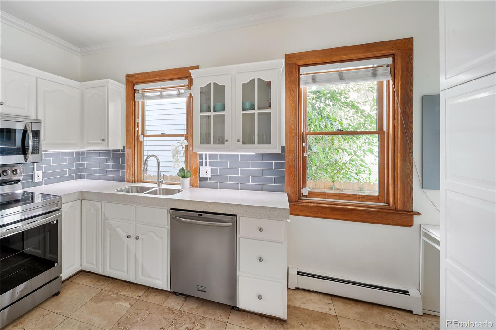 2078 S Pennsylvania Street