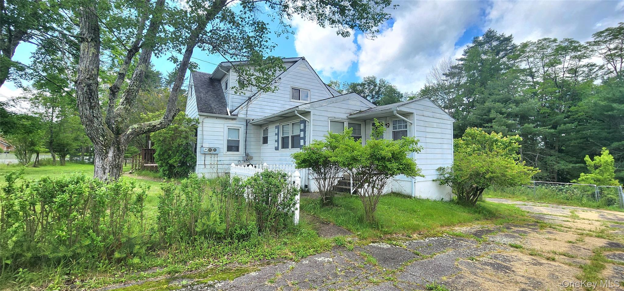 530 Sackett Lake Road