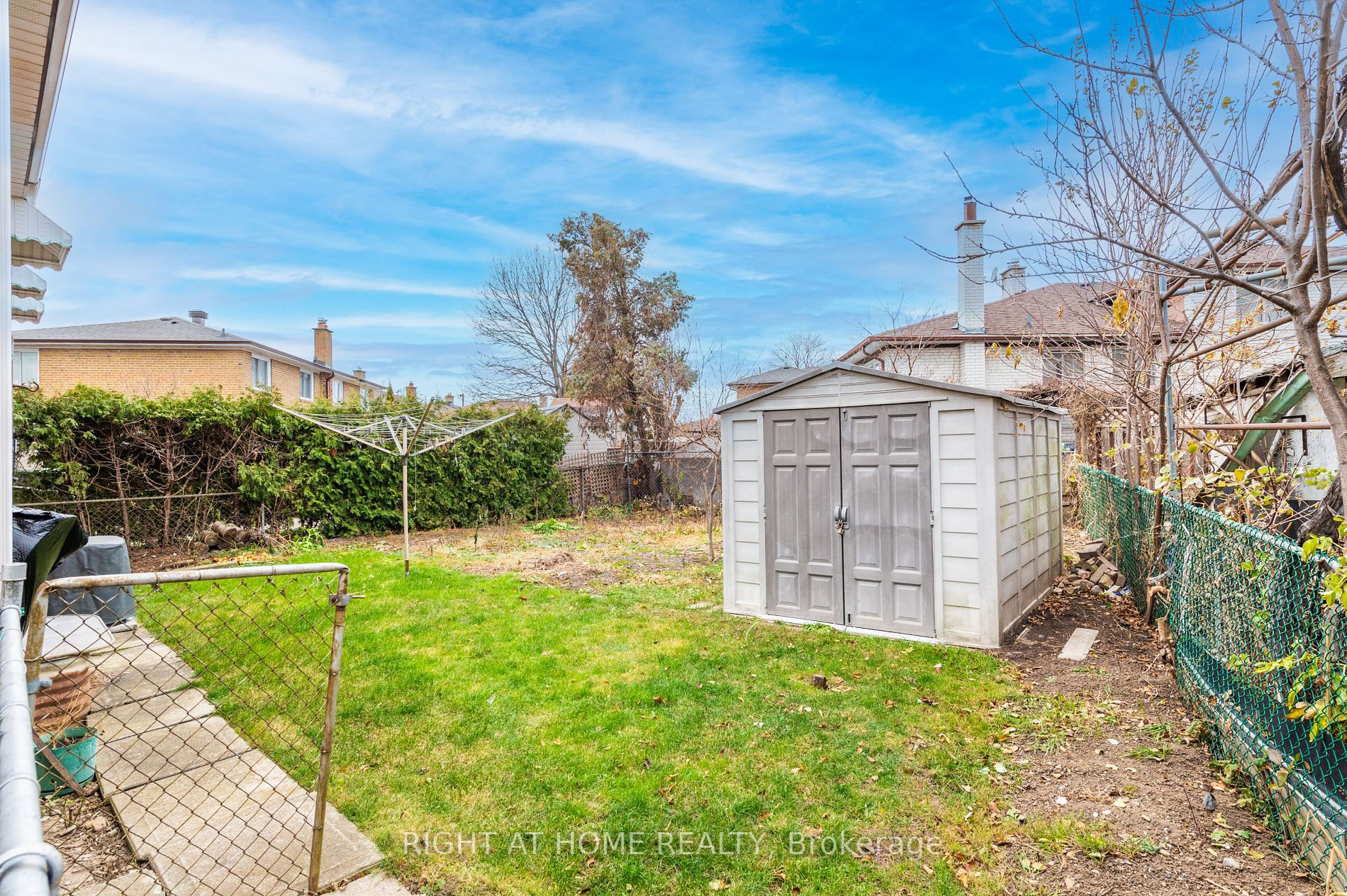 114 Ardwick Blvd
