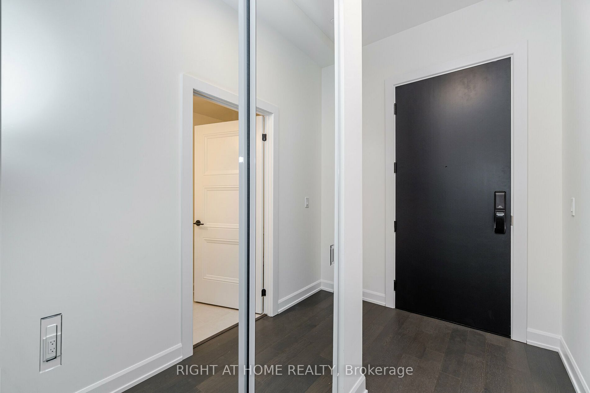 3200 E William Coltson Ave 117