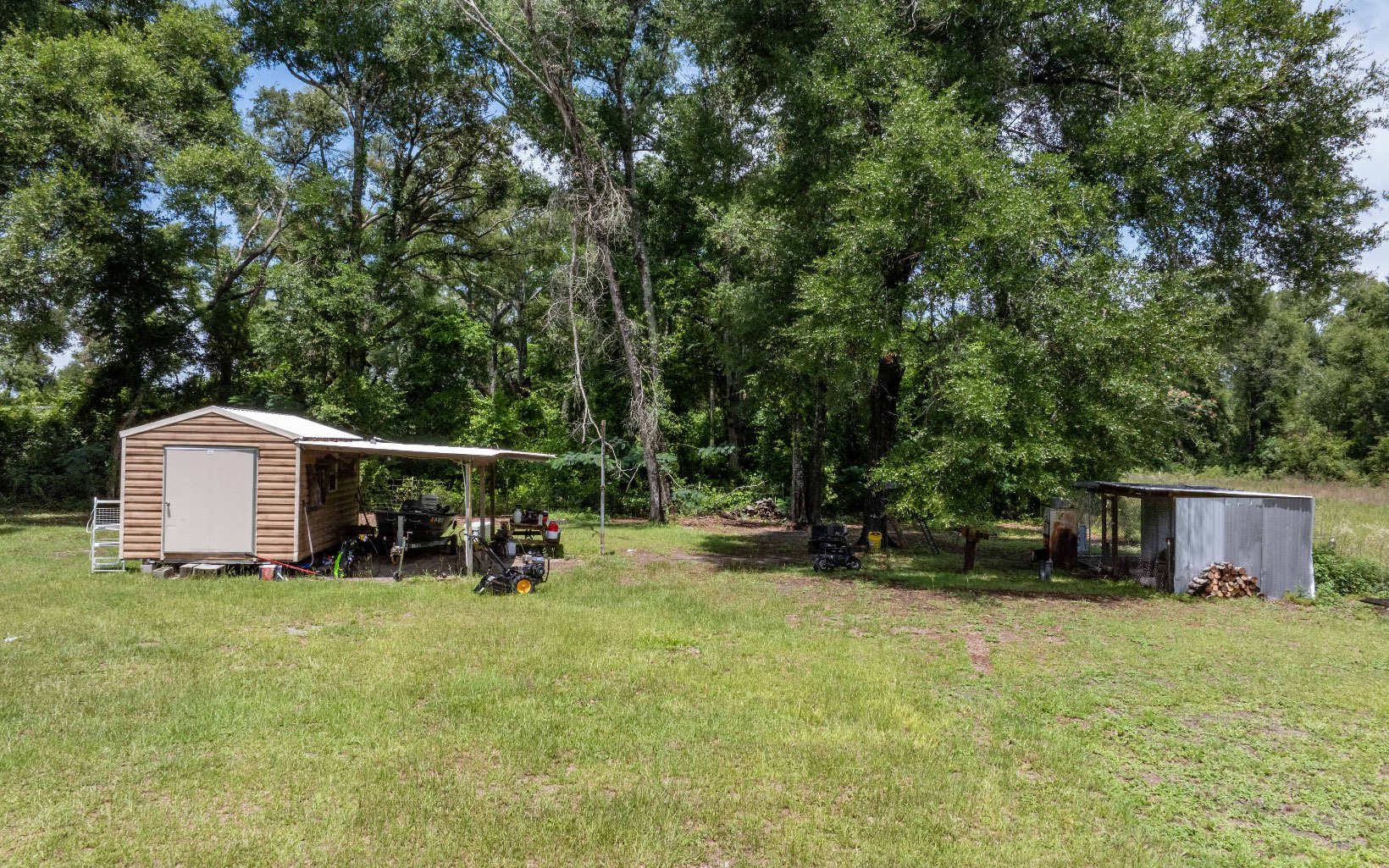 189 SE Suwannee Acres Ln