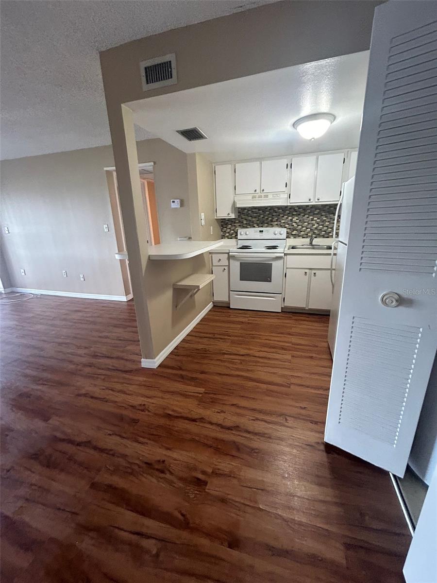 618 Orange Drive 212