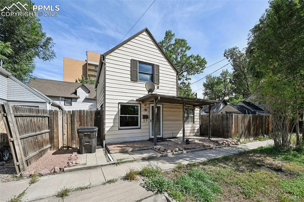 Welcome to this charming and comfortable 3-bedroom, 1-bath home perfectly situated just minutes from the heart of downtown Colorado Springs. This cozy, approximately 1,000-square-foot home blends classic character with everyday comfort—ideal for those who love being close to the city’s best restaurants, coffee shops, parks, and entertainment. Step inside and you’ll immediately feel at home. The inviting layout offers a bright living area, a well-sized kitchen, and three bedrooms, perfect for relaxing or working from home. This home is situated just minutes from Colorado College and from Penrose hospital! The full bathroom is clean and functional, complementing the home’s easy livability. Outside, enjoy a spacious backyard, with plenty of room for pets, kids, or weekend barbecues.  Located in a highly desirable, walkable neighborhood, you’ll love being close to downtown amenities while still enjoying the peace and comfort of a quiet residential street. Don't miss out on this great downtown opportunity!