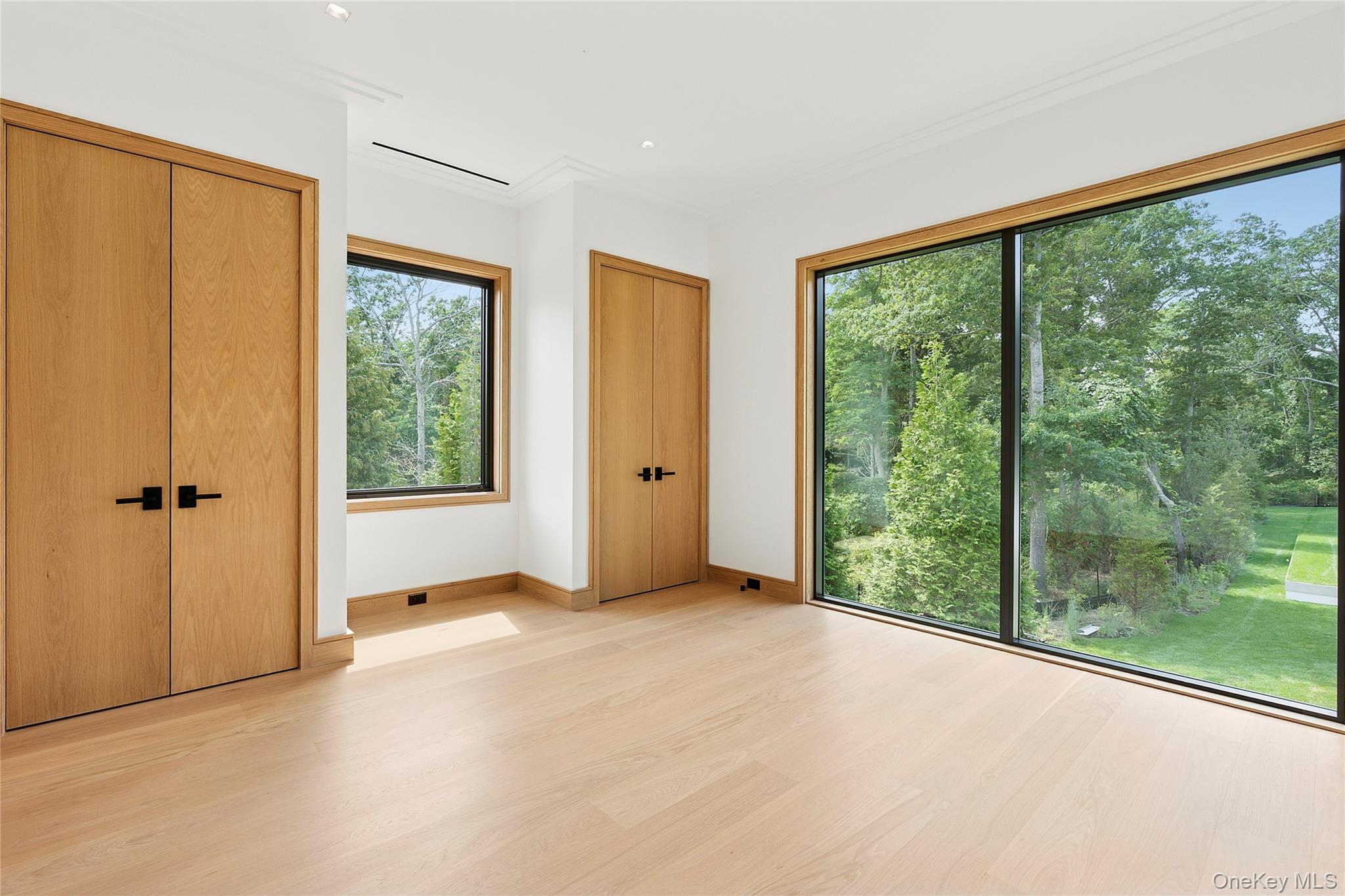 27 Fresh Pond Road