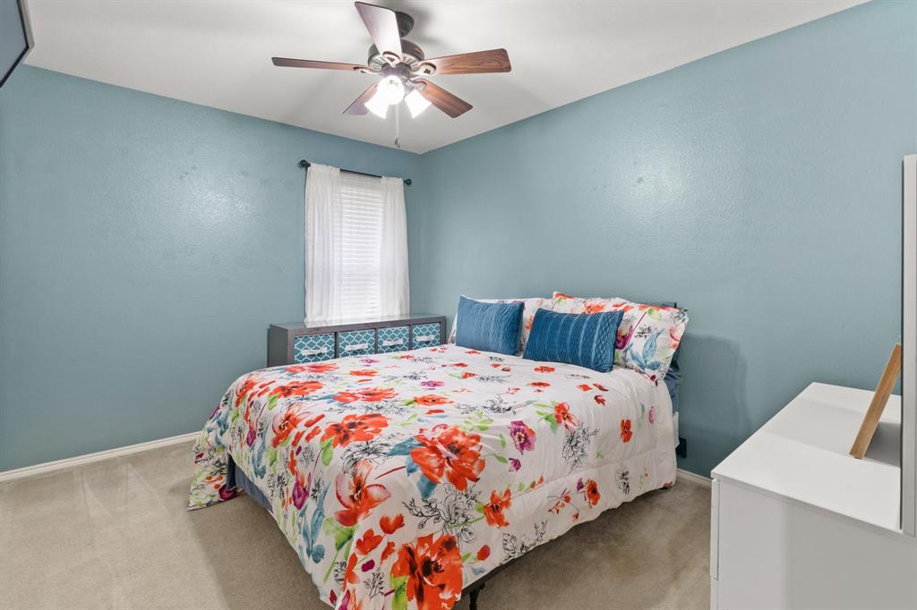 1252 Sweetwater Drive