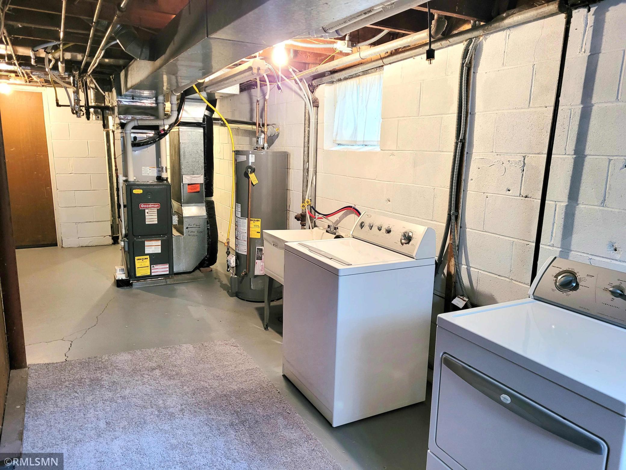 2956 Edgewood Avenue N