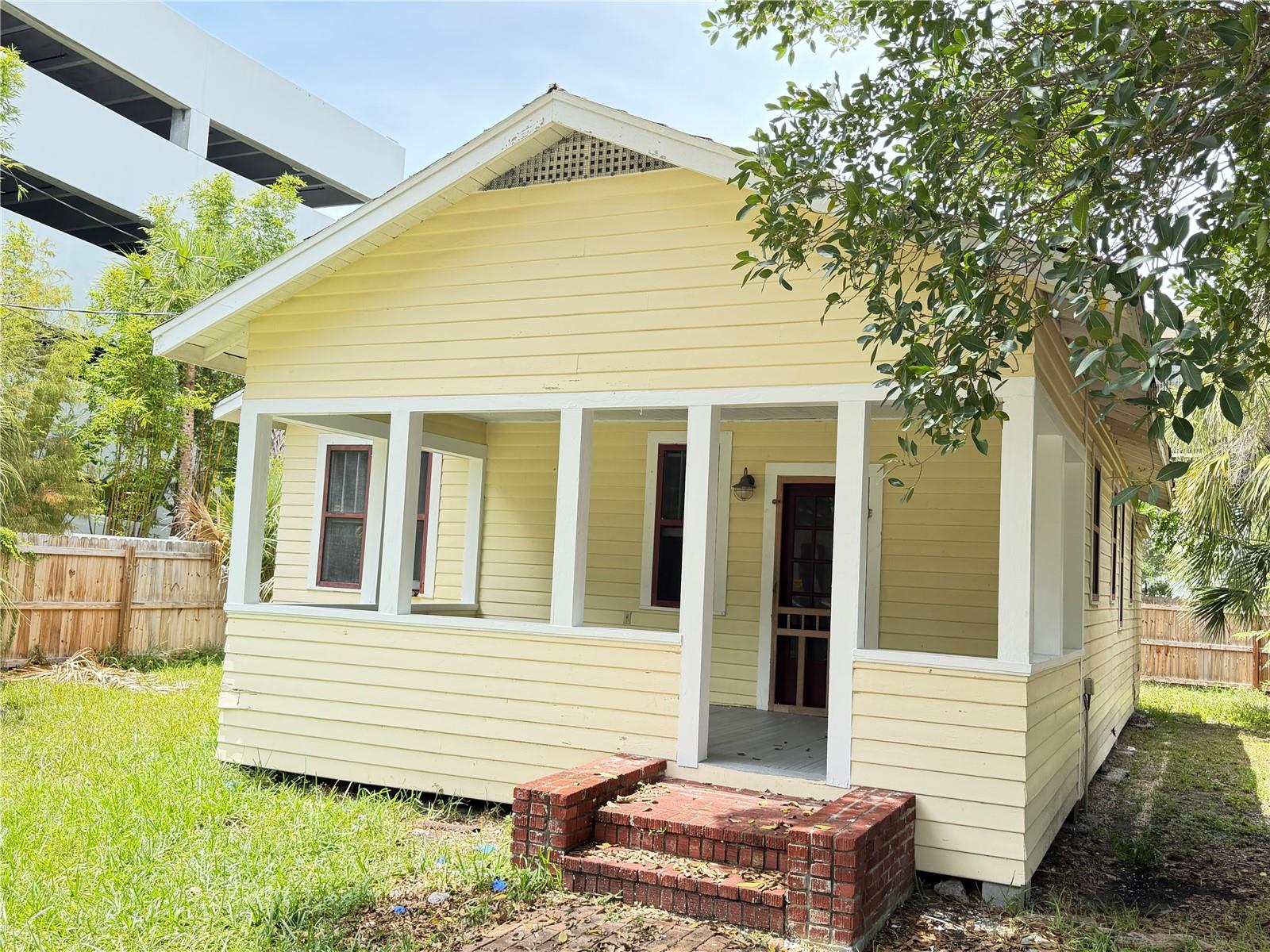 1569 7th Street, Sarasota, FL