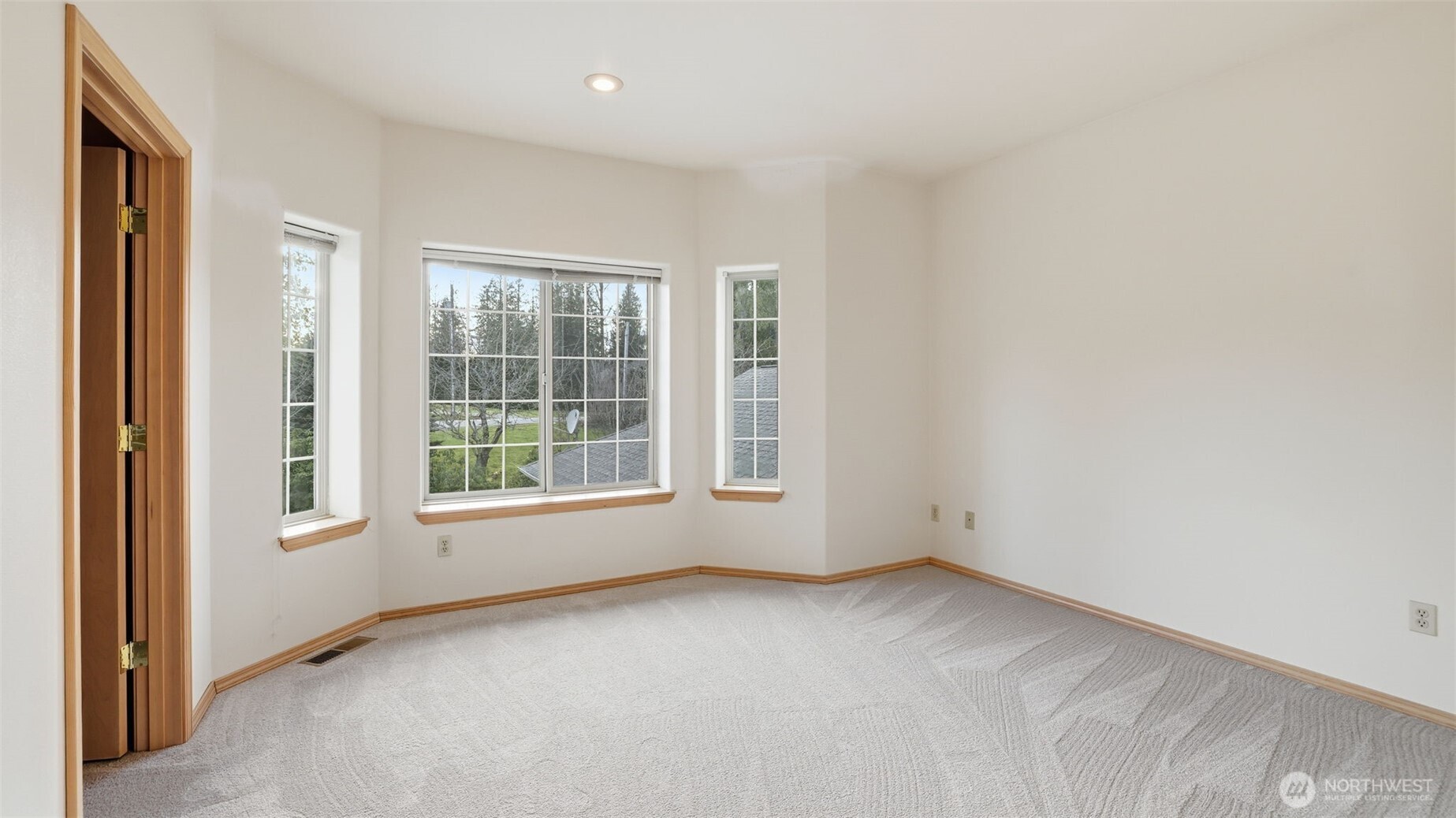 18432 W Lake Desire Drive SE