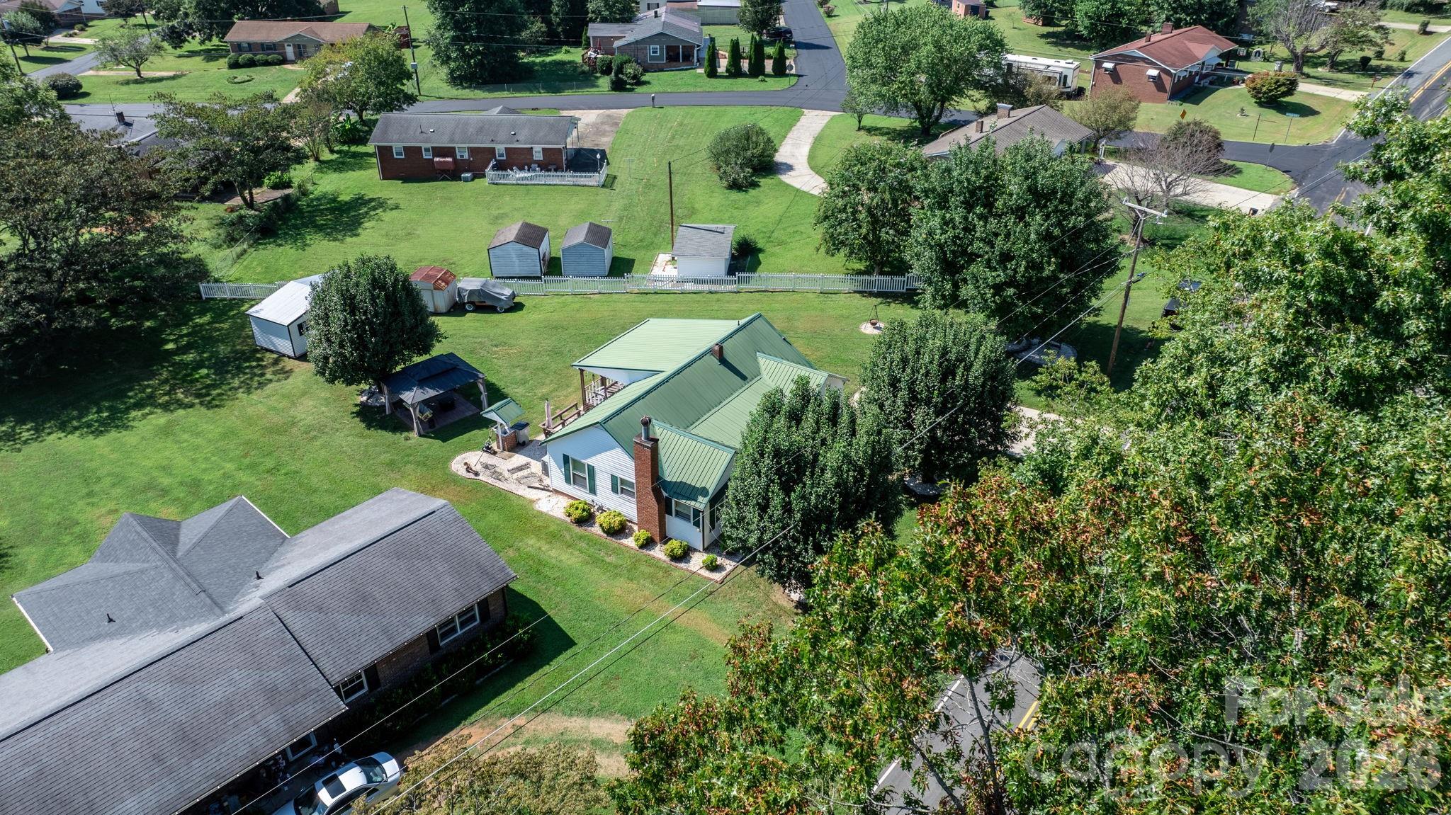 2008 Walt Arney Road
