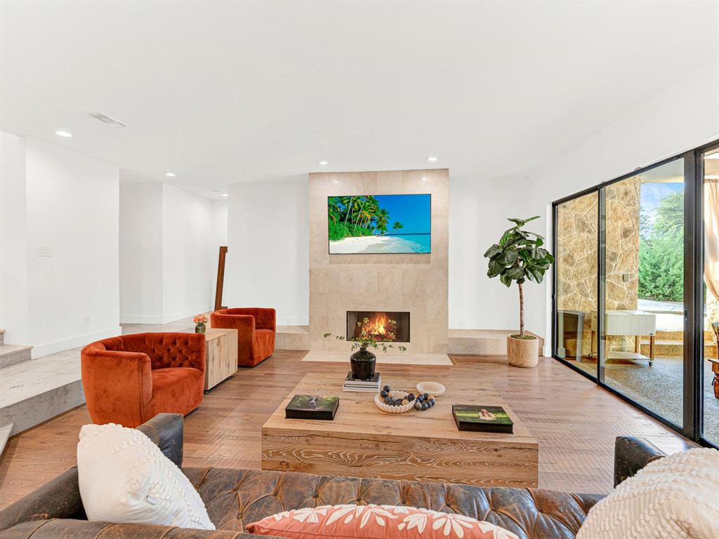 5317 Catamaran Drive
