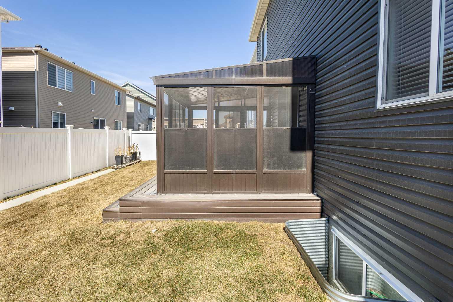 33 Carringham Heights NW