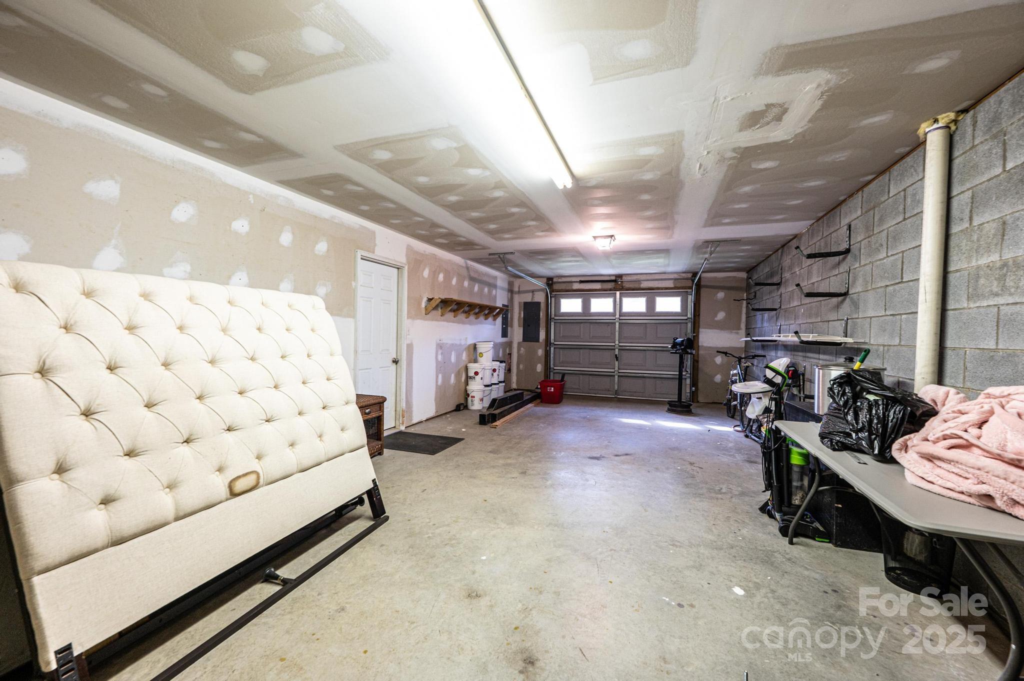 1436 20th Avenue Place NE