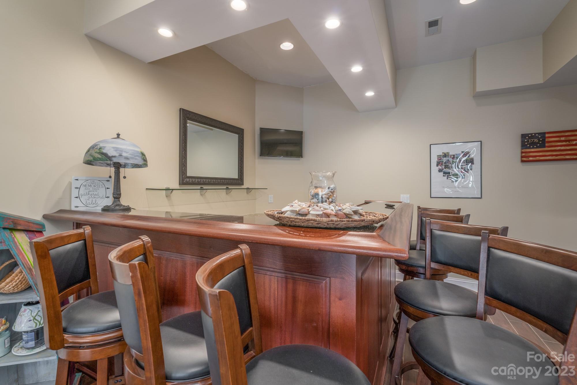 1142 Island Creek Drive