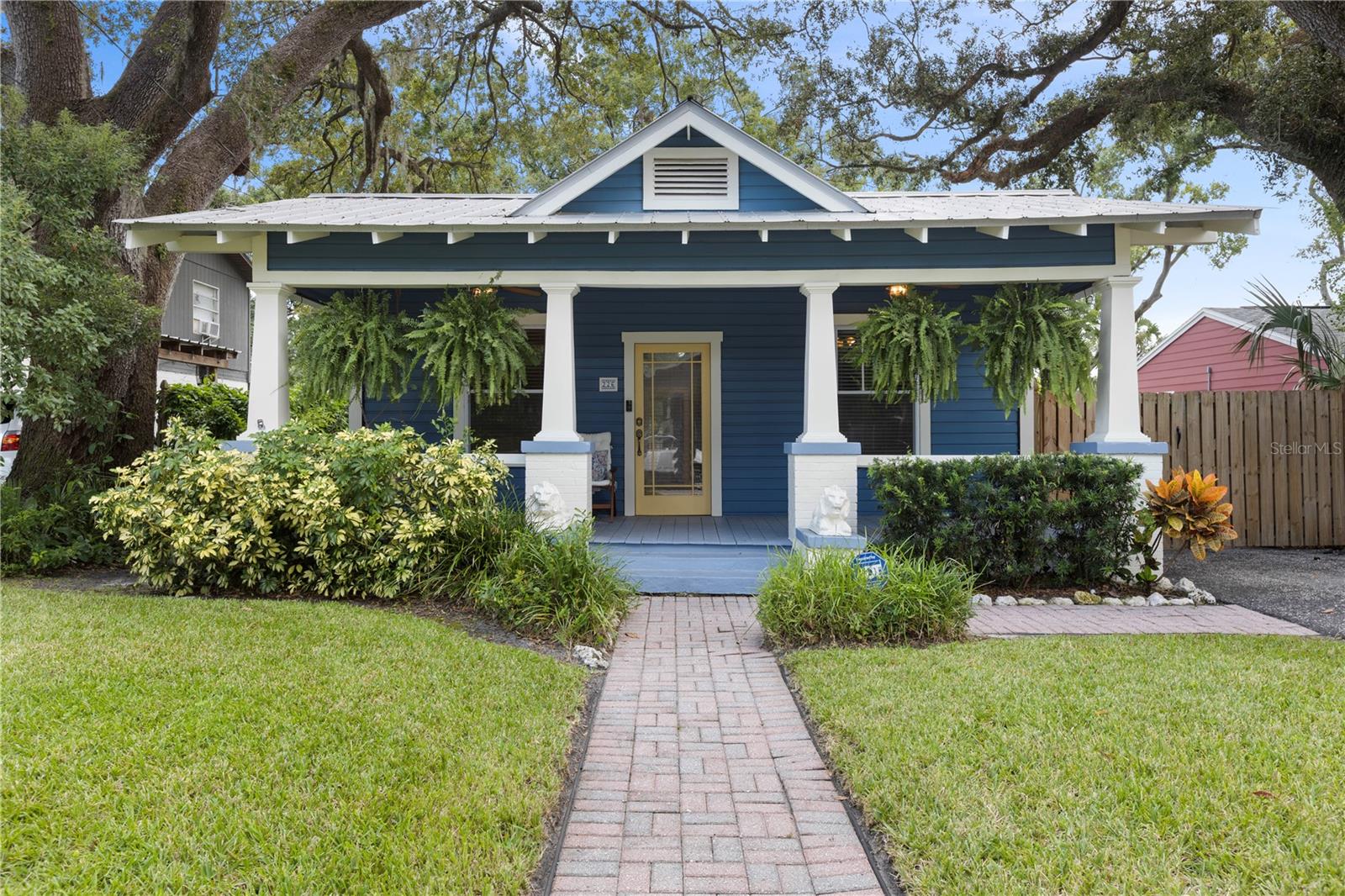 226 W Fern Street