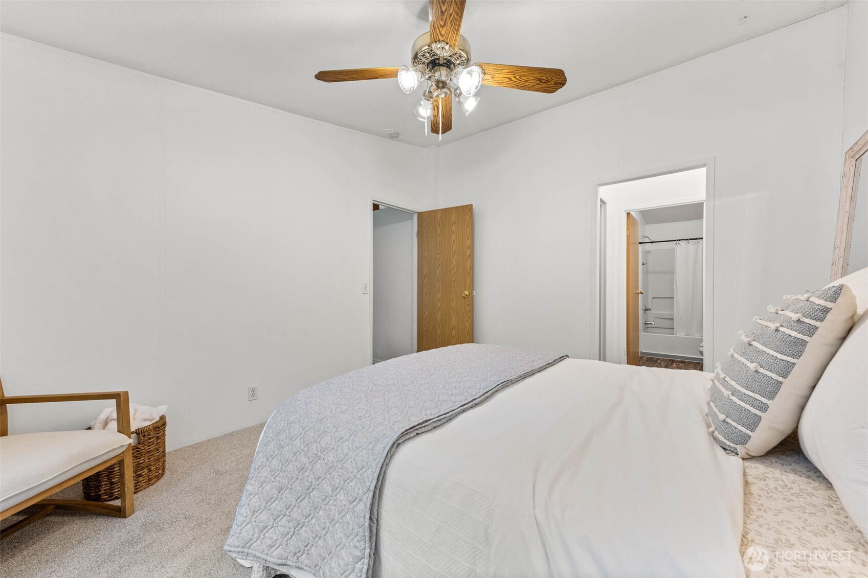 9111 66th Avenue NW 142