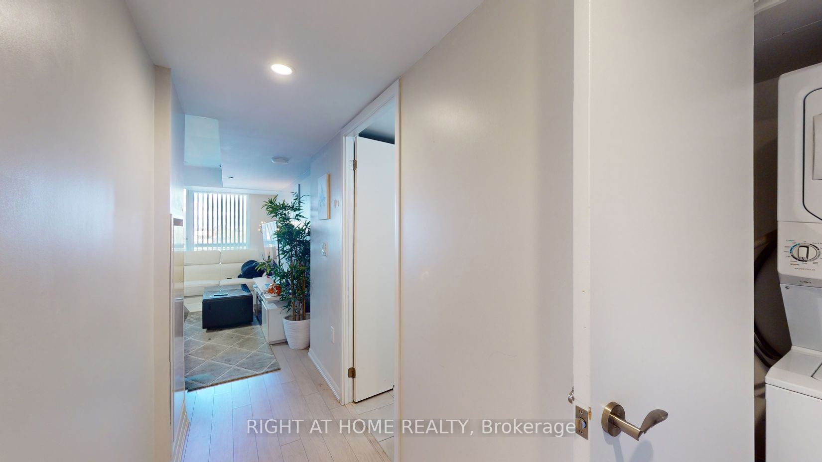 3091 Dufferin St #515
