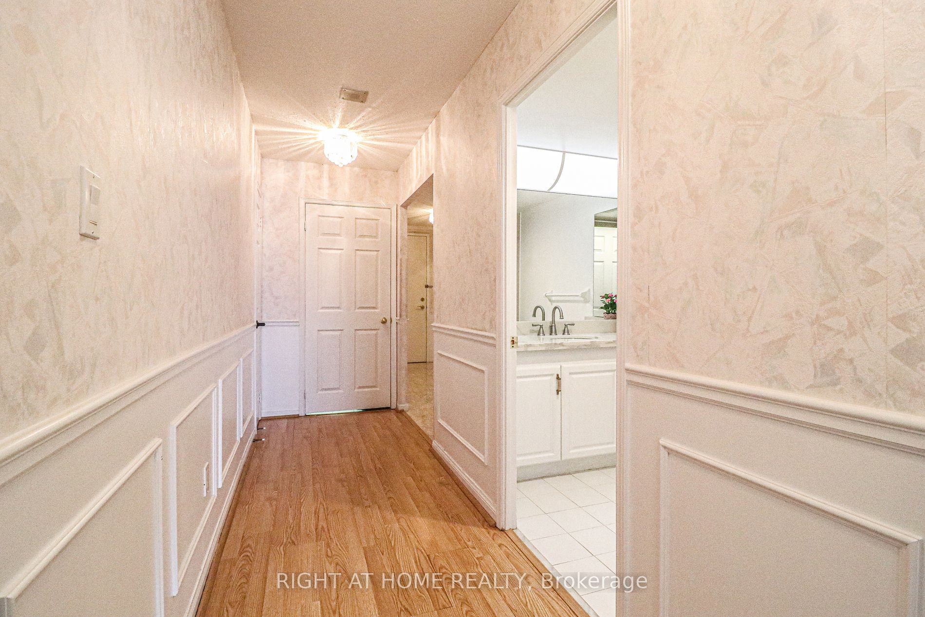 610 Bullock Dr 415
