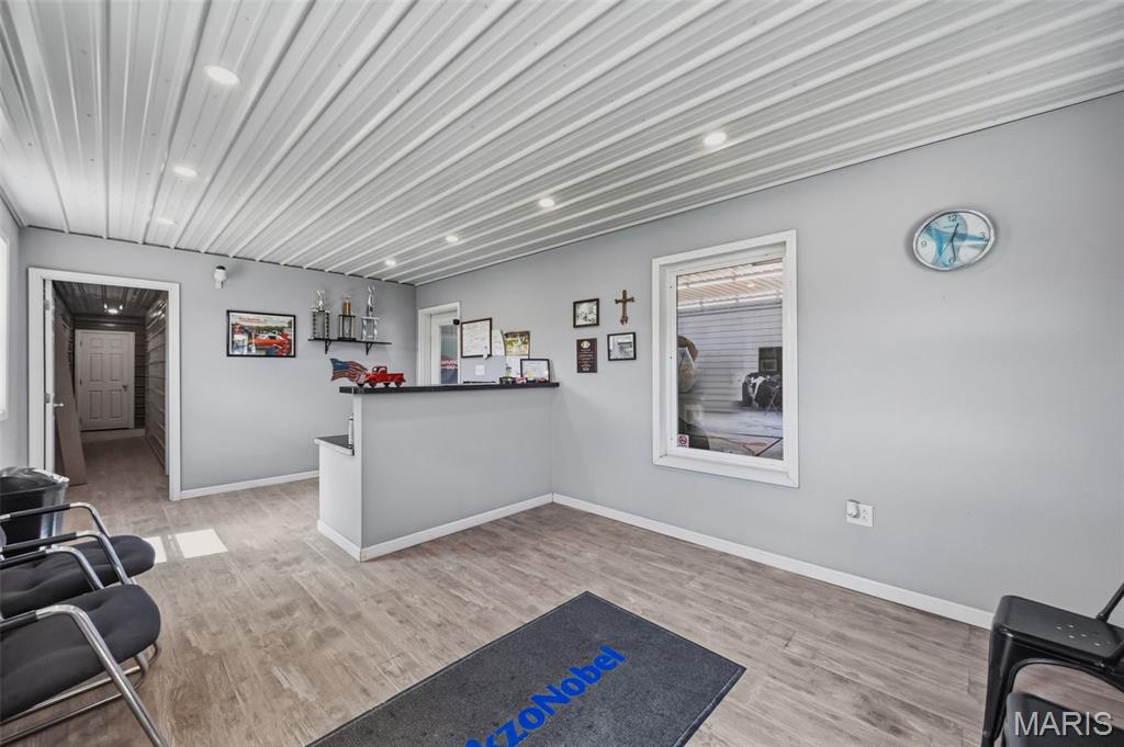 12410 S State Highway 21