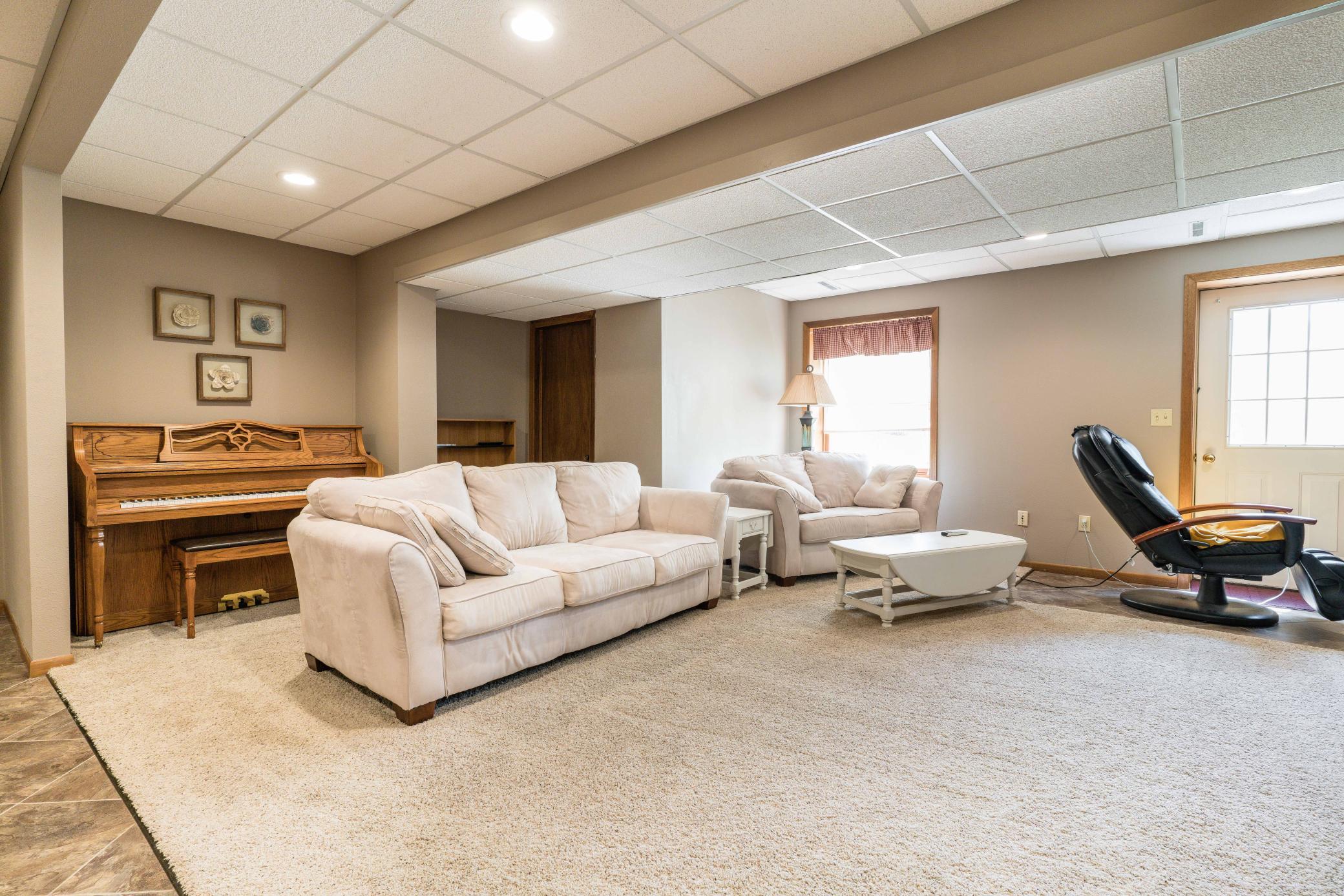 18739 County Highway 33