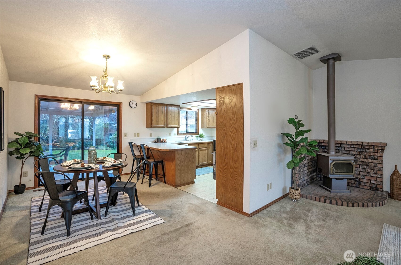 5933 Cotton Drive SE