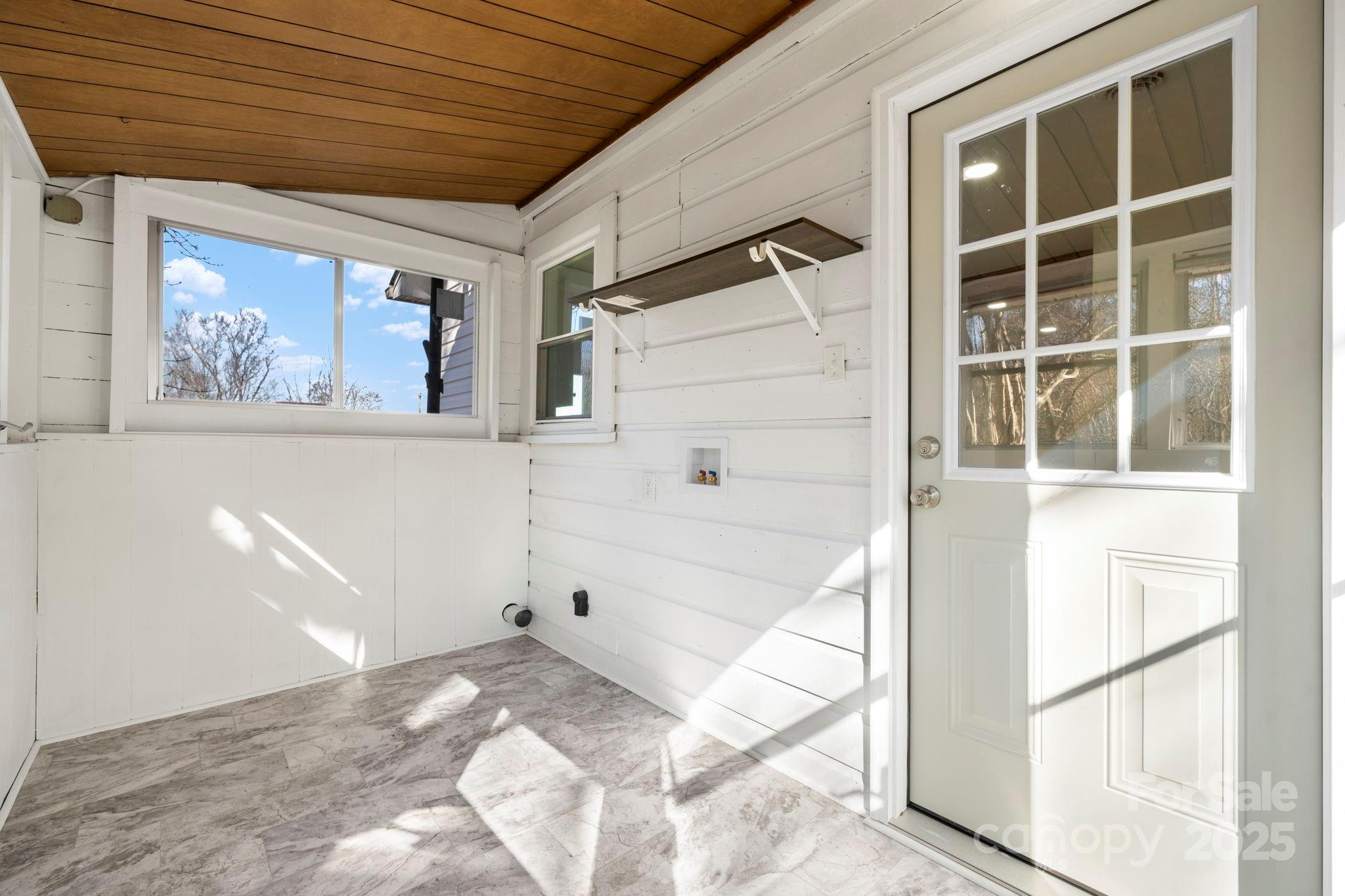 926 Fairview Drive SW