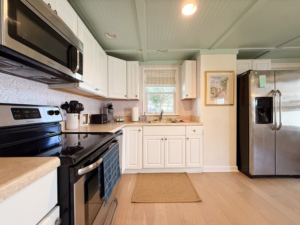 521 Mason Ave 578