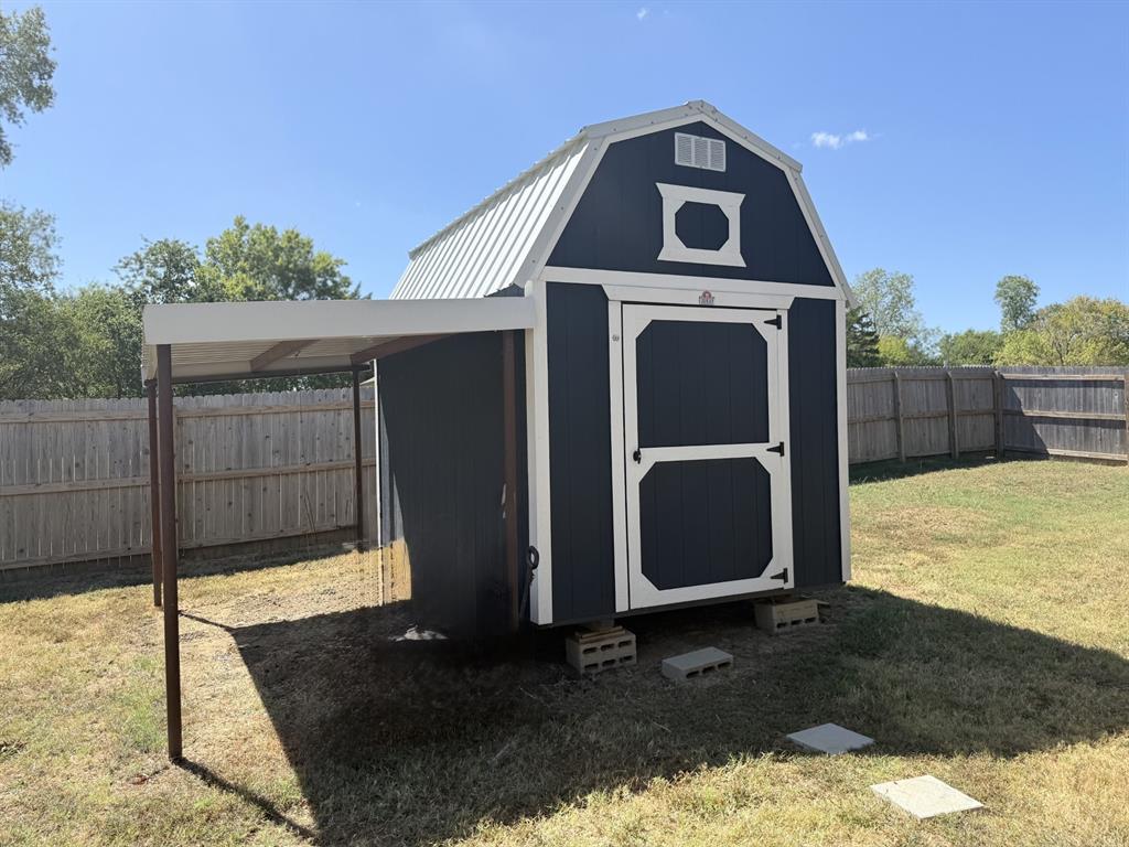 120 W Fairview Street