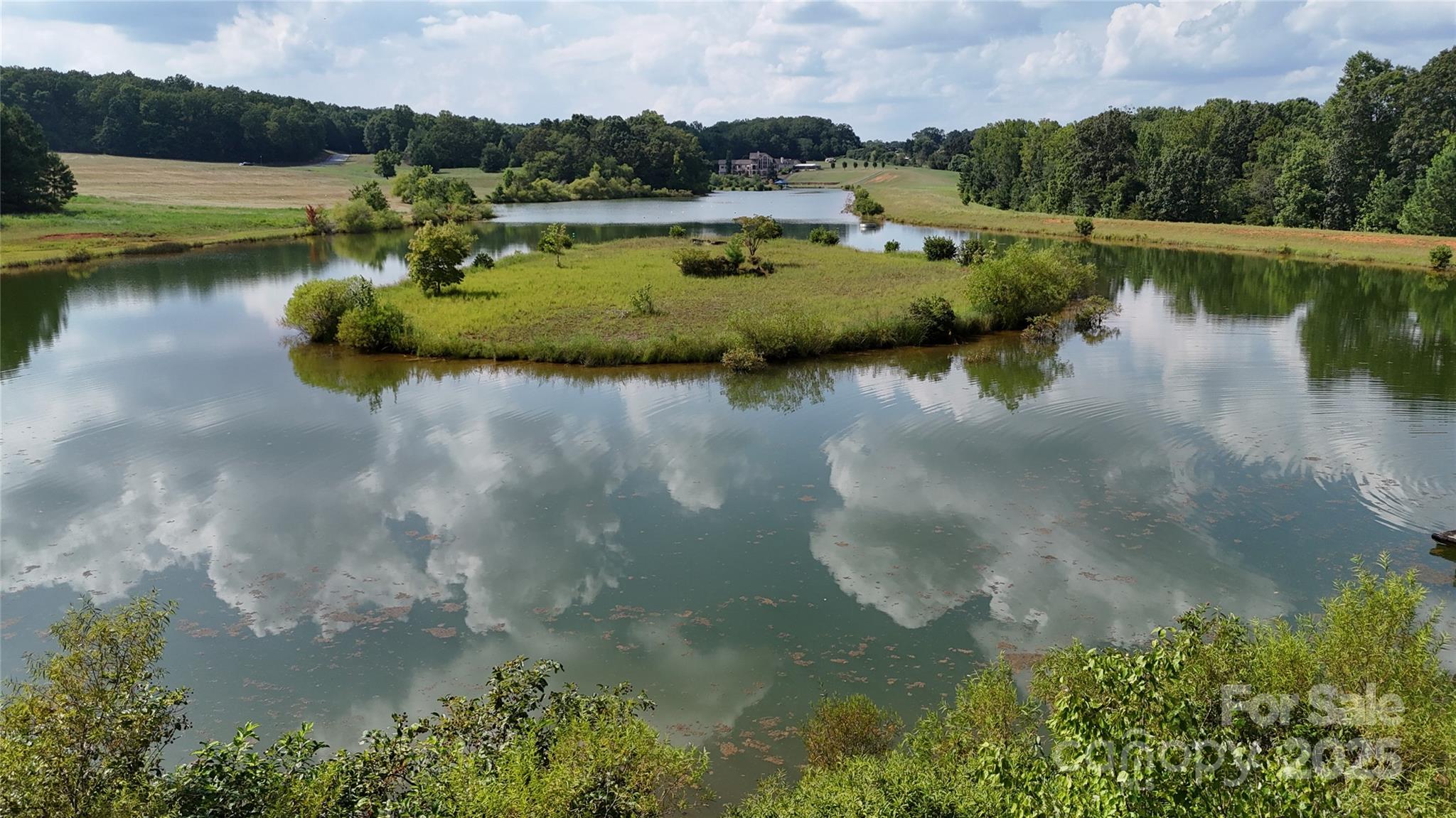 4446 Mirror Lake Drive