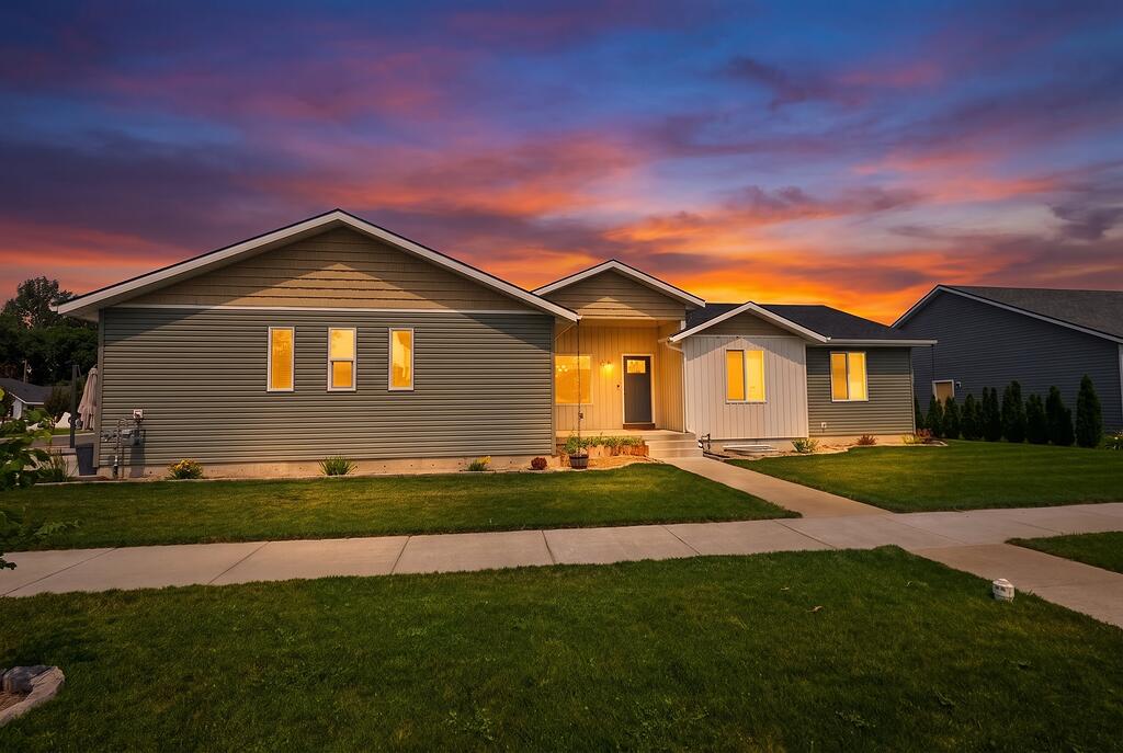 1132 Harris Loop