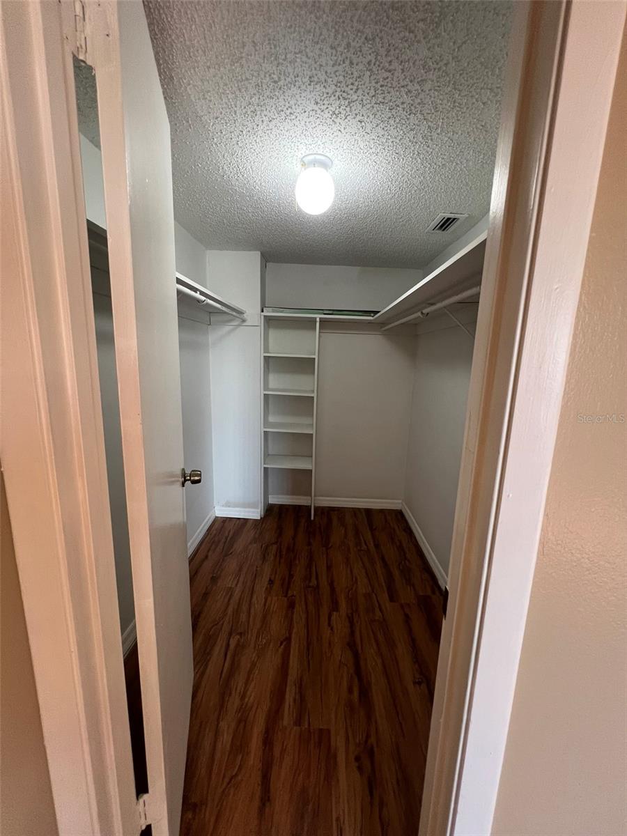 618 Orange Drive 212