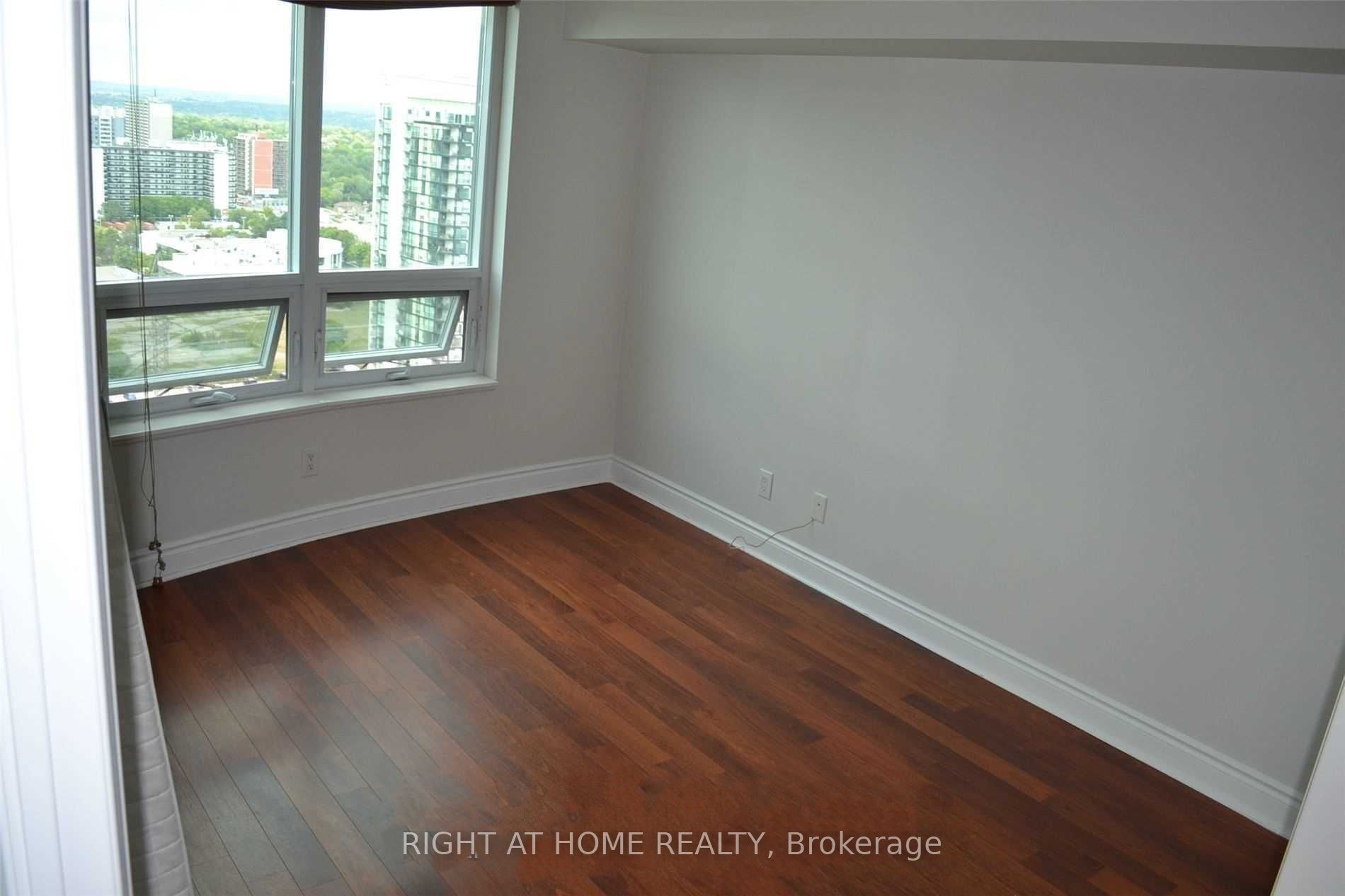 25 Greenview Ave 2319