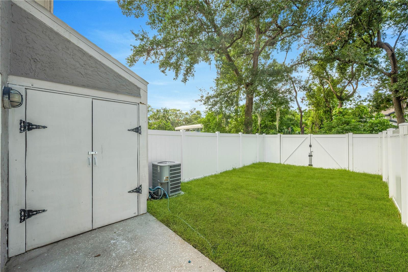 3304 Laurel View Drive