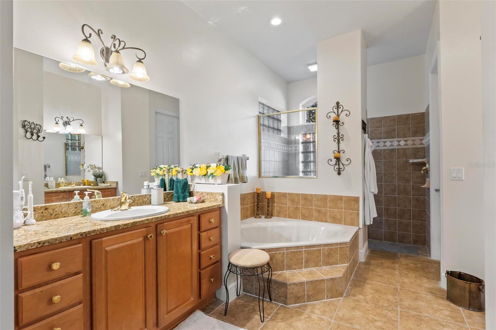 131 Brownstone Lane