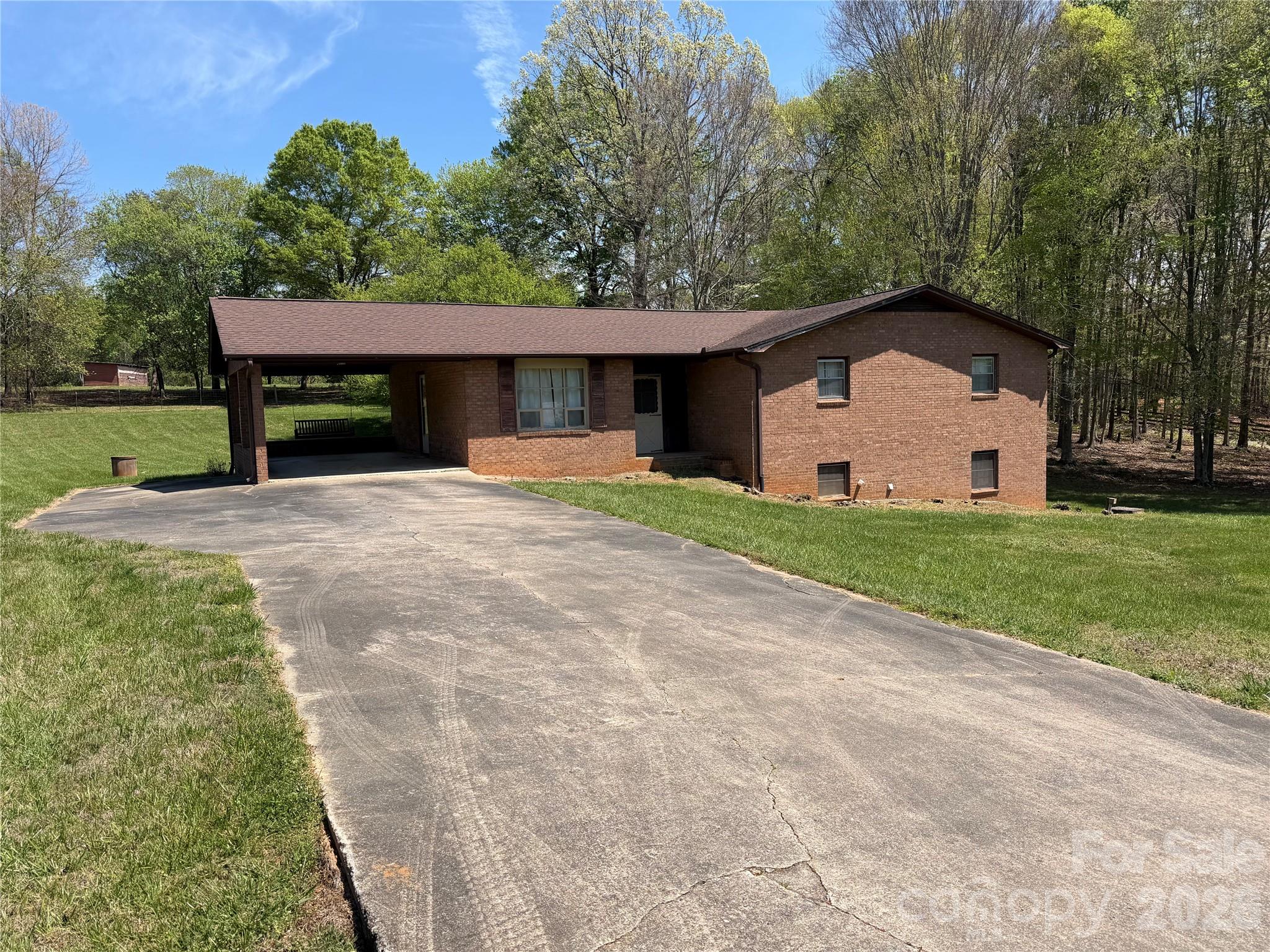 1466 Peaceful Valley Drive