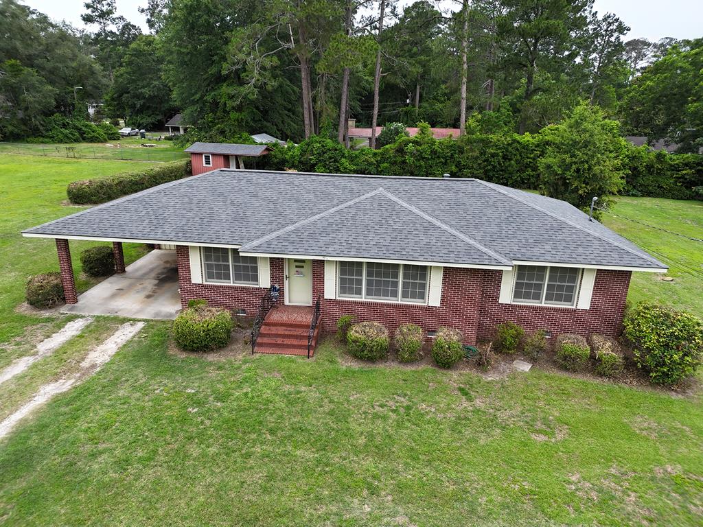 Offered for a limited time for an investor or home buyer looking for a manageable project. Large lot, just outside city limits, 5 minutes from Lowes & Publix. wired storage building with covered parking, carport. Home is currently a 2 bedroom but has extra space for a 3rd bedroom. 2 living areas. Attractive price point for someone wanting to put in sweat equity to stay in their budget. New HVAC with warranty. Great candidate for a Renovation Loan. Home inspection is available to review. ARV 275k+. Owned by Ga licensed real estate agent, License # 301335.