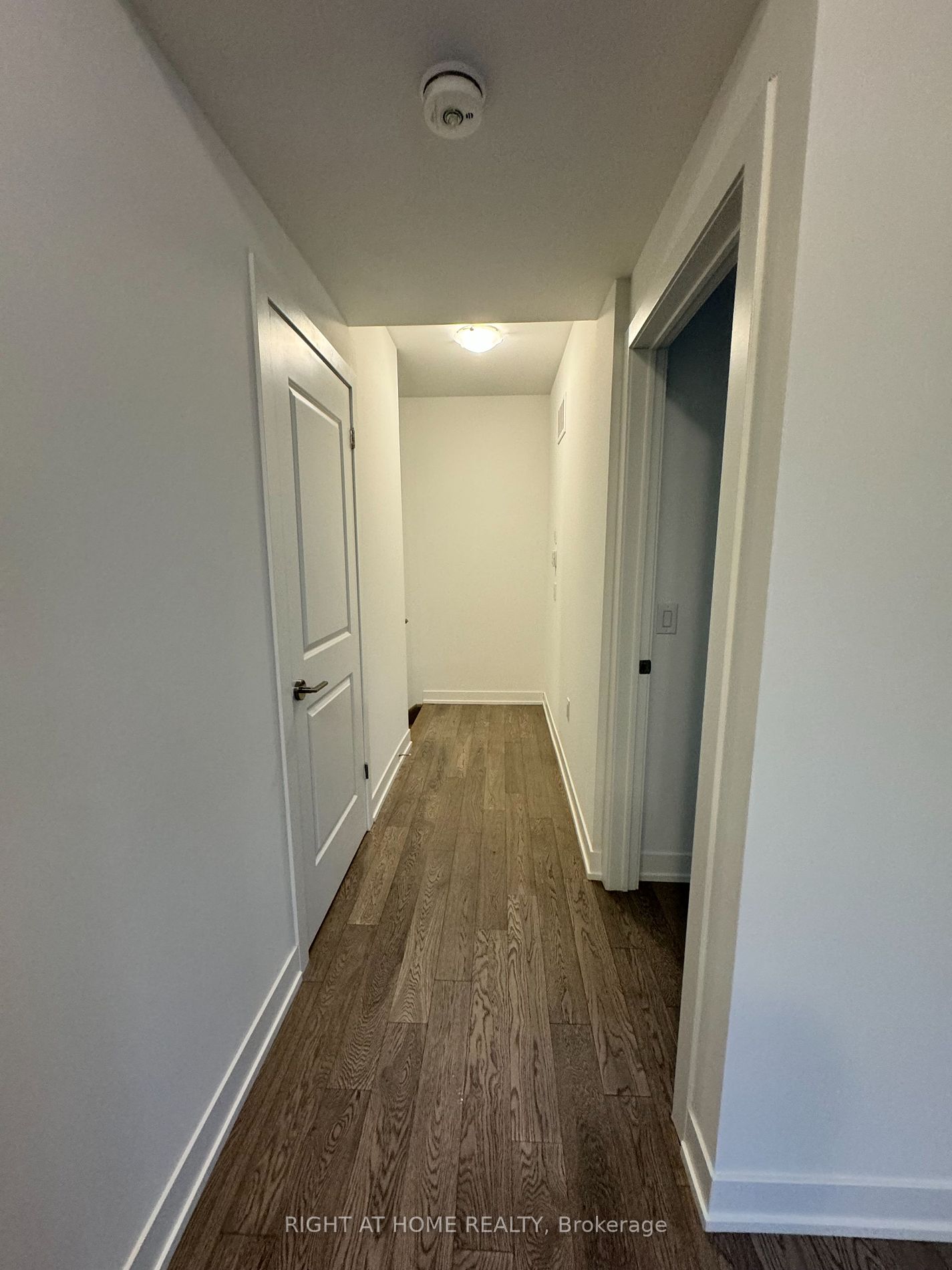 1085 Douglas Mccurdy Comm Rd 112