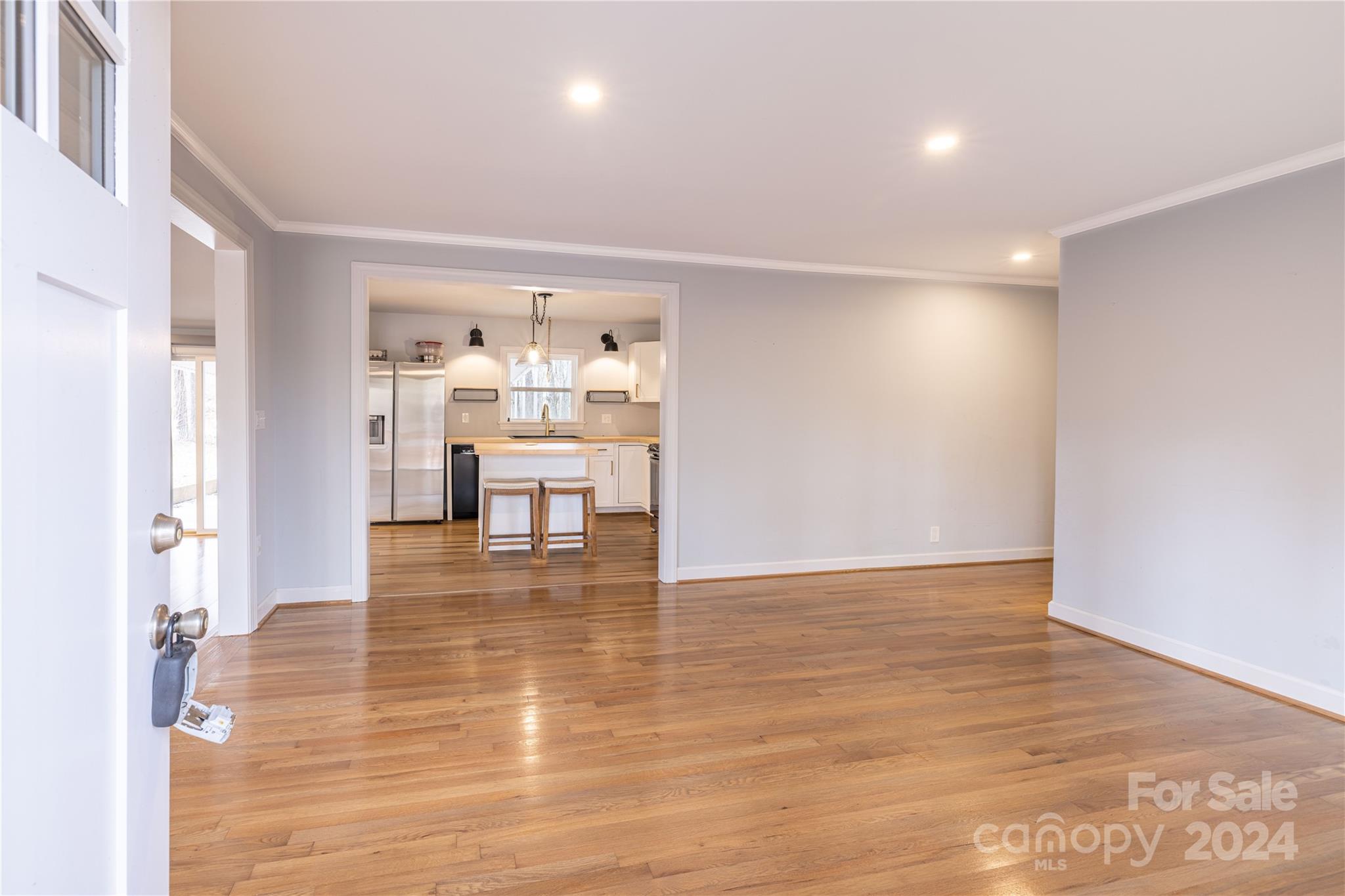1284 Haywood Road
