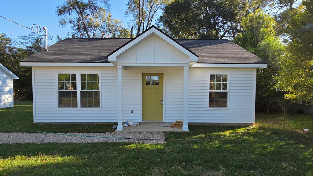 Welcome to your charming new retreat in the heart of Thomasville, GA! This exquisite 2025 brand-new cottage is a perfect blend of modern elegance and cozy comfort, offering an ideal sanctuary for both first-time homeowners and those looking to downsize into an easy-living retirement haven. Featuring two spacious bedrooms and one beautifully appointed bathroom, this home radiates warmth and style at every turn with it's open floor plan. Granite countertops, along with stainless steel appliances that elevate both aesthetics and functionality. The luxury vinyl flooring throughout adds a touch of sophistication while providing durability for everyday living. Designed with energy efficiency in mind, this delightful home ensures low utility bills so you can spend more on what truly matters – creating lovely memories within these walls. Nestled in a neighborhood yet conveniently located  all within a couple minutes that makes Thomasville special, including vibrant local shops and picturesque parks, you'll have everything you need just moments away. Whether you're starting anew or simplifying your lifestyle, this captivating cottage offers unparalleled charm without compromising on modern comforts. Discover the allure of cozy living today!