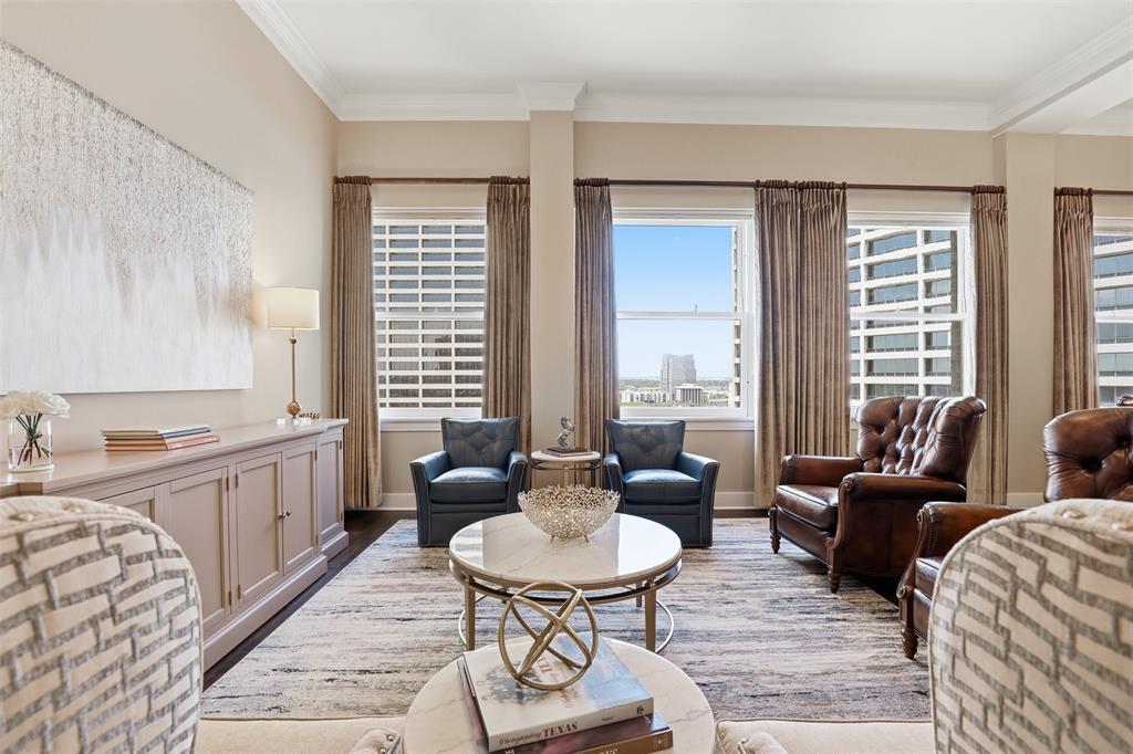 411 W 7th Street 1005