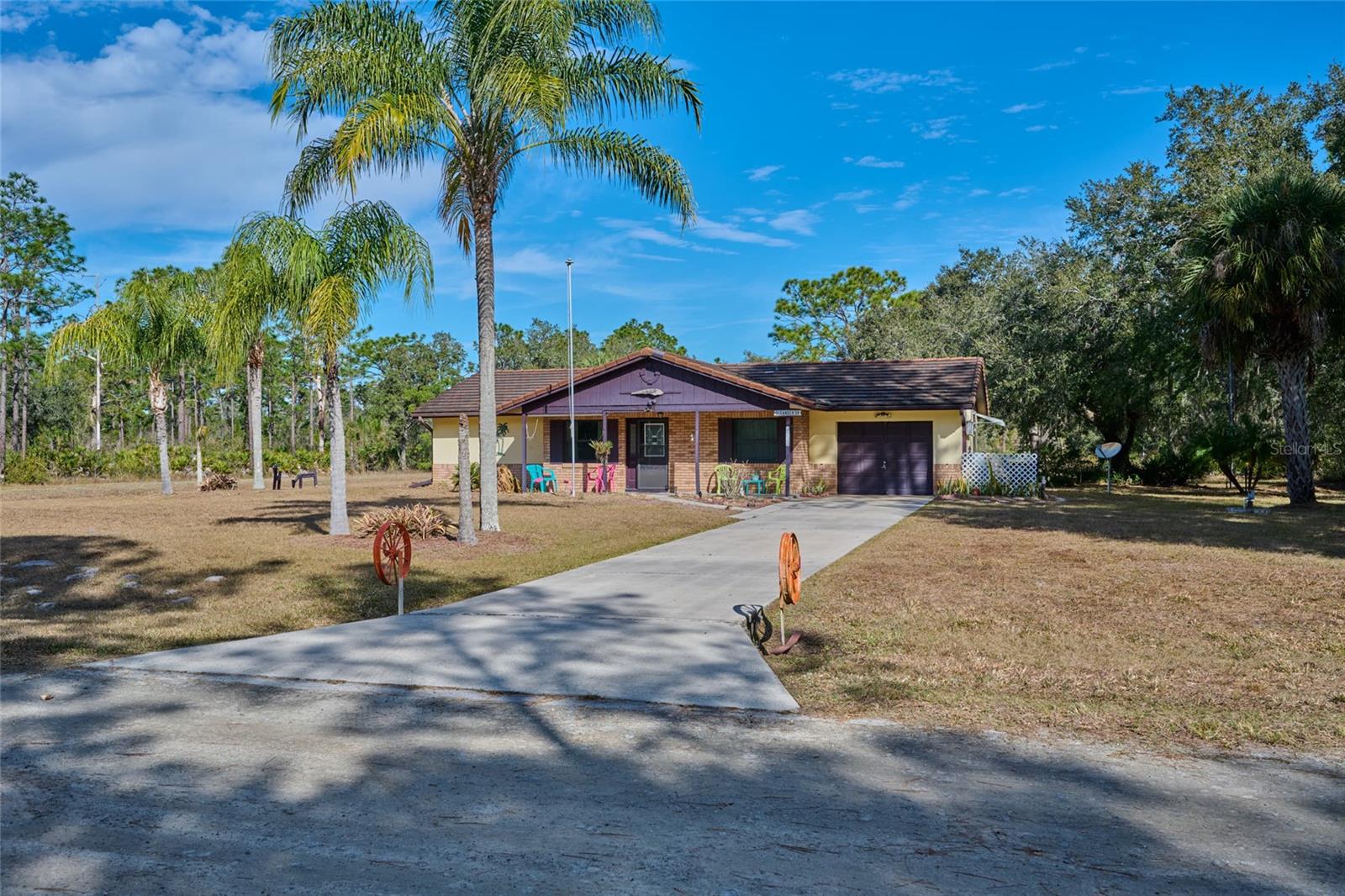 4220 Oleander Drive