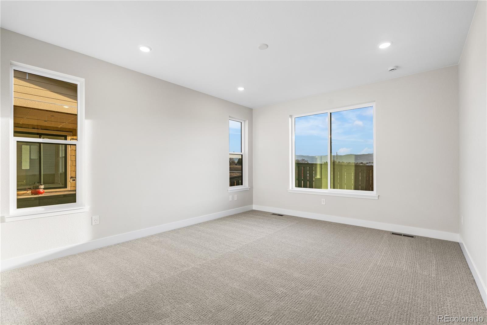 8770 Summerwalk Trail