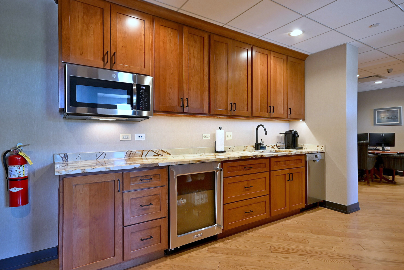 25 E Main Street 202