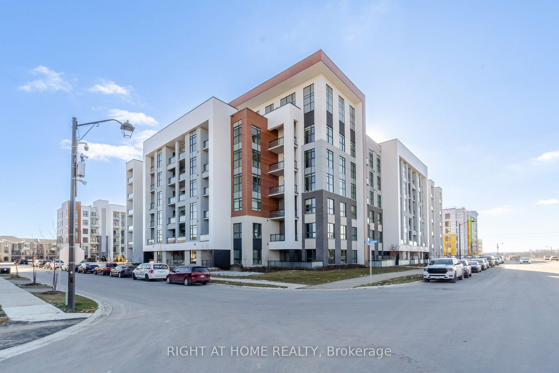 460 S Gordon Krantz Ave 213