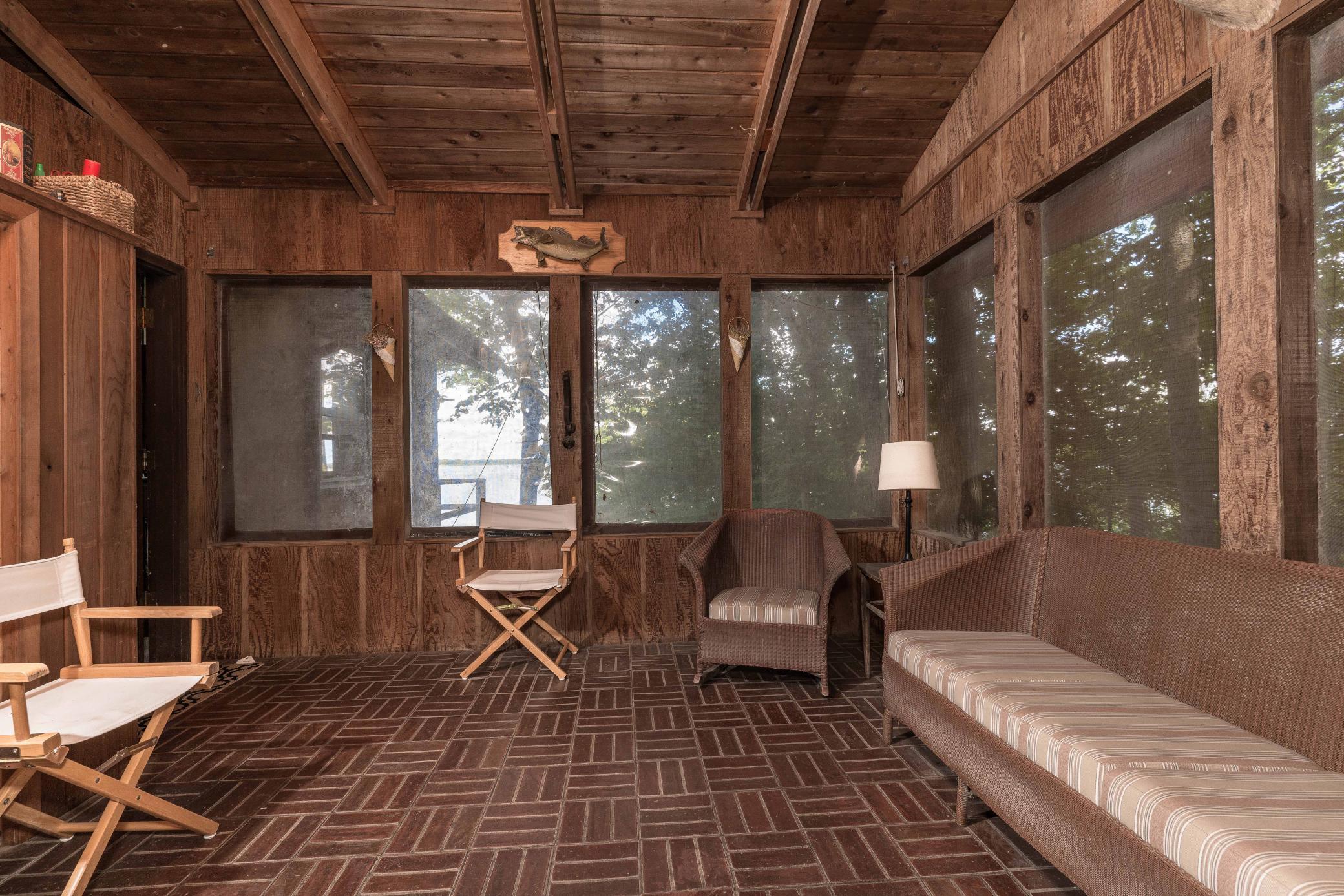 39060 Peninsula Lane