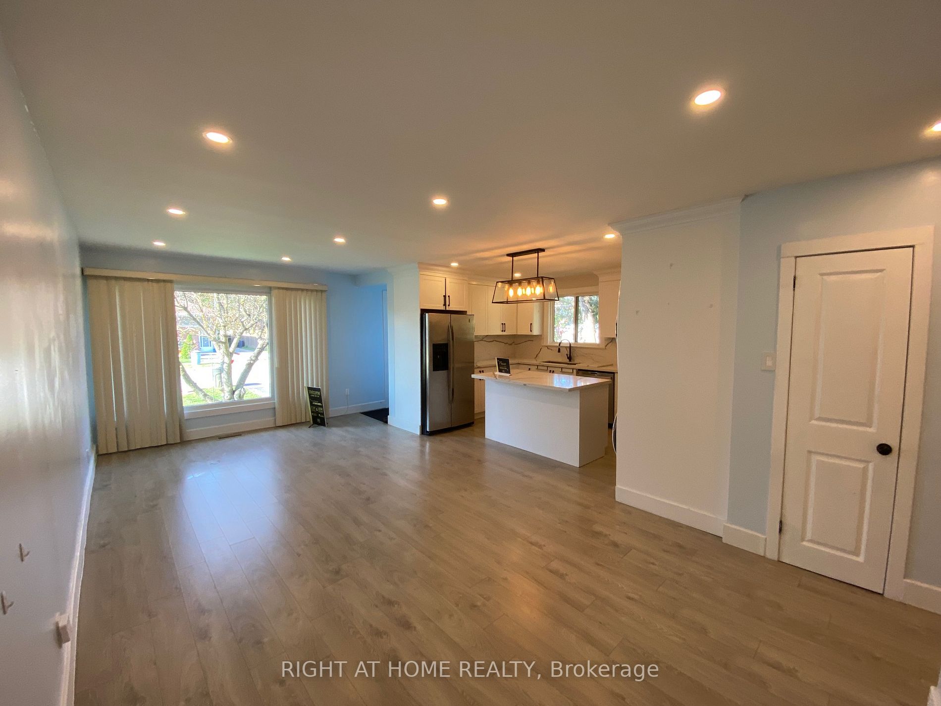 112 Walter Ave Main