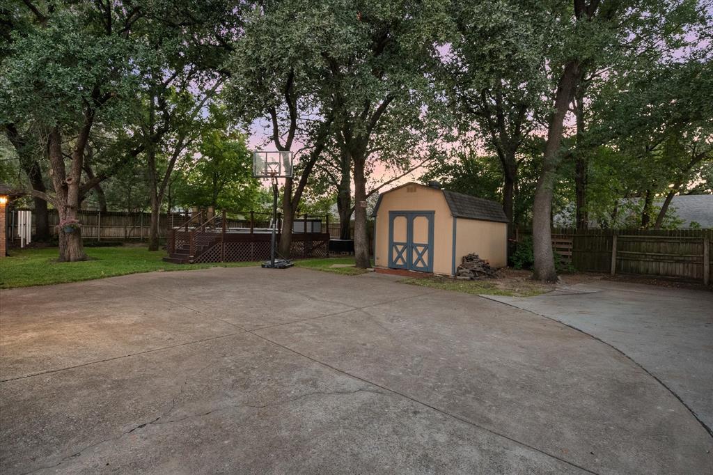 1504 Arrowhead Drive