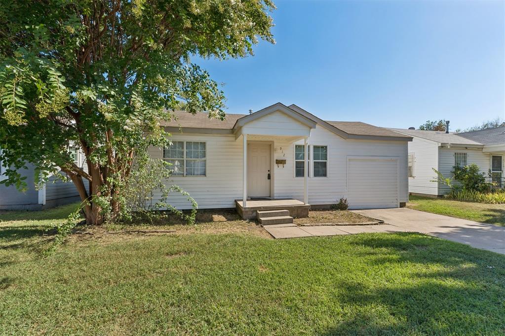 Welcome to this cozy 2-bedroom, 1-bathroom home conveniently located in Oklahoma City! This inviting home offers a functional layout with comfortable living spaces, making it the perfect place to call home. Inside, you'll find a bright living area, a well-appointed kitchen with ample cabinet space, and two spacious bedrooms with plenty of natural light. The full bathroom is designed for everyday comfort and convenience. Located just minutes from shopping, dining, parks, schools, and major highways, this home provides easy access to everything Oklahoma City has to offer while still offering a quiet place to unwind. Don't miss your opportunity to make this charming home yours. Schedule your showing today! Every All County Heartland Property Management residents are enrolled in the Resident Benefits Package (RBP) for an additional fee which includes liability insurance, HVAC air filter delivery, on-demand pest control, and much more! No pets or smoking allowed in this unit.