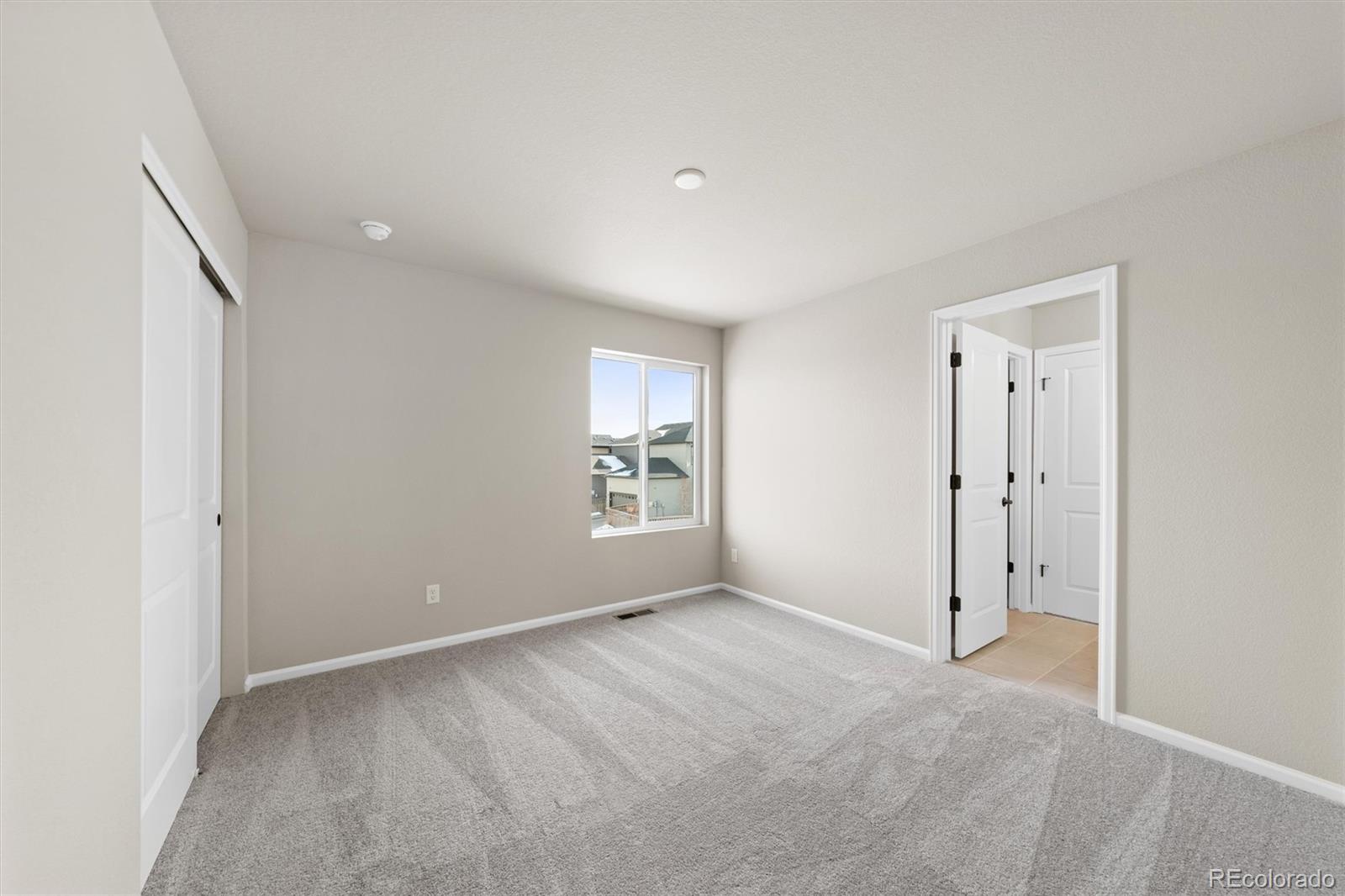 6267 N Nepal Court